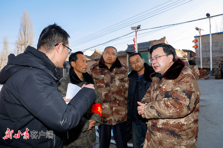 胡昌升在檢查指導抗震救災工作時強調 及時解決問題讓群眾暖心安心 統籌用好力量奪取階段性勝利